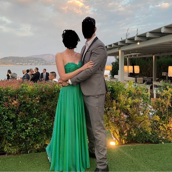 La Femme size 0 strapless gown worn once - Picture 3 of 9